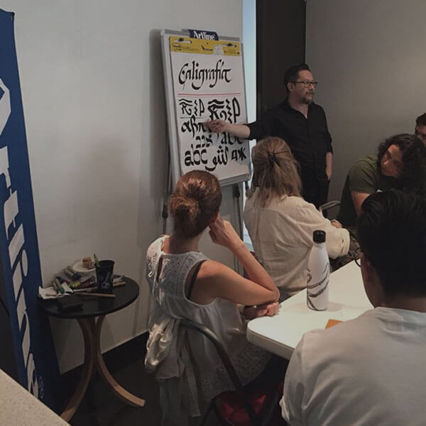 Taller de introducción a la caligrafía